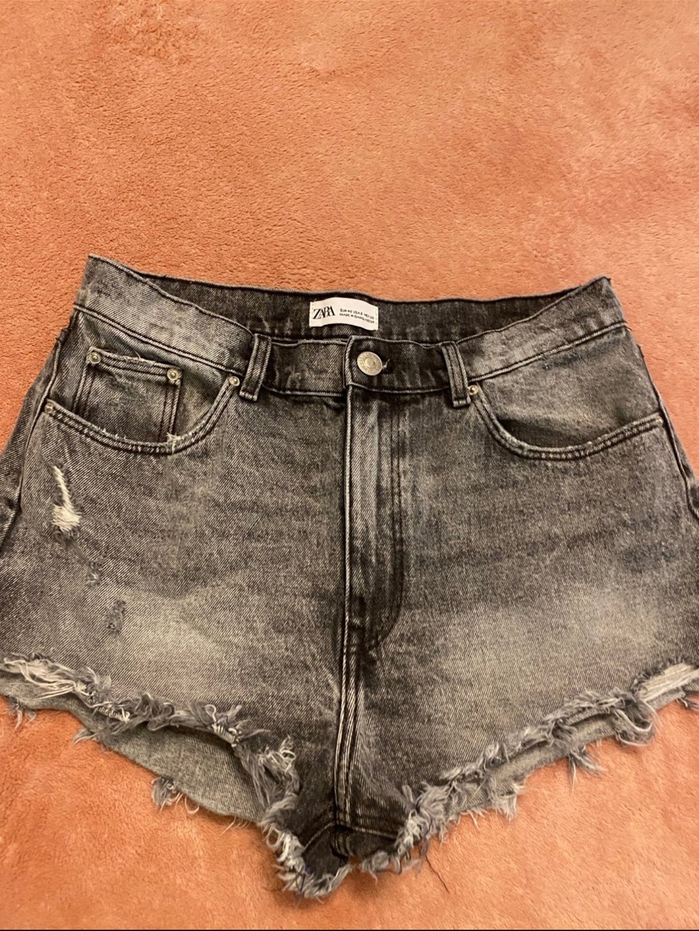 ZARA Black Washed Distressed Denim Shorts. Size 8